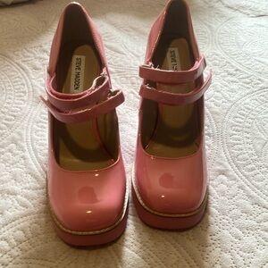 Steve Madden never worn light pink Mary Jane’s!!! Super cute latex material